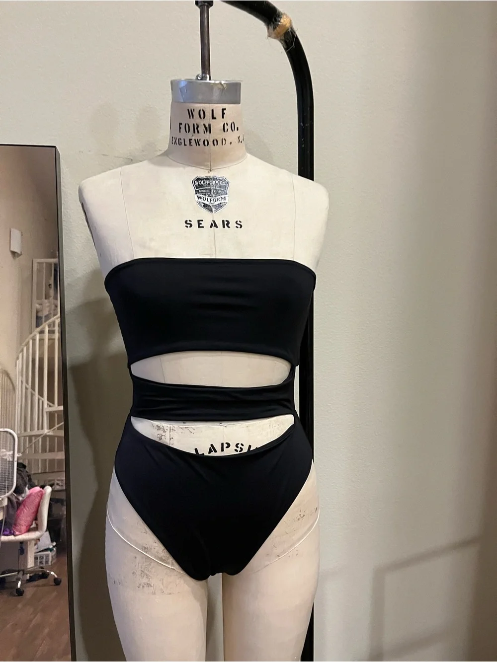 Skims Strapless Black Cutout Monokini
